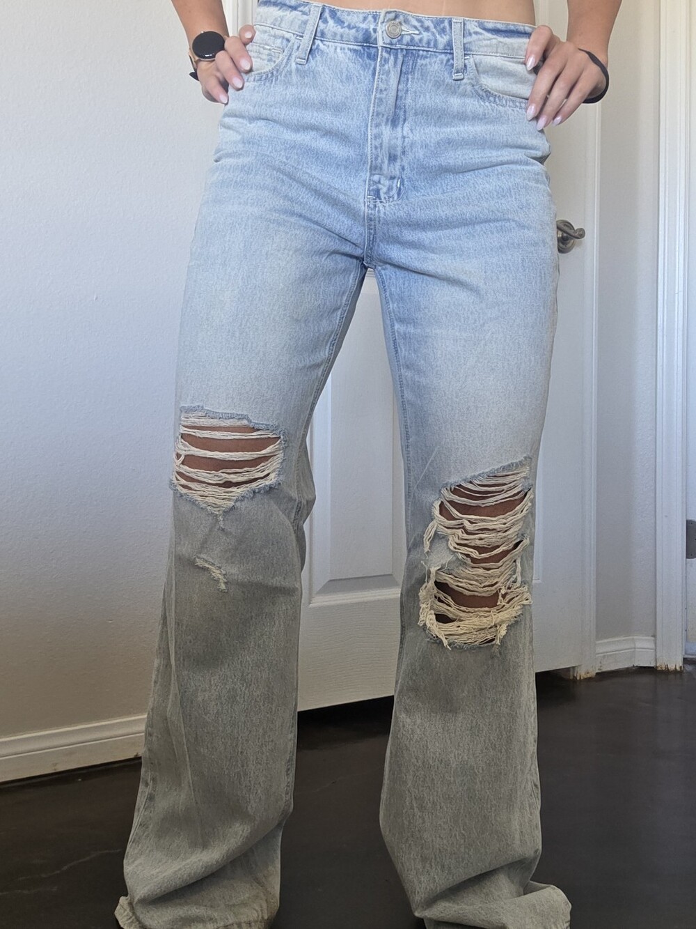 Vervet Distressed High-Rise Women’s Jeans SIZE 29